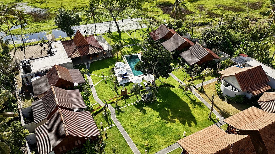 Drohnenaufnahme – Resort-Anlage, Indonesien