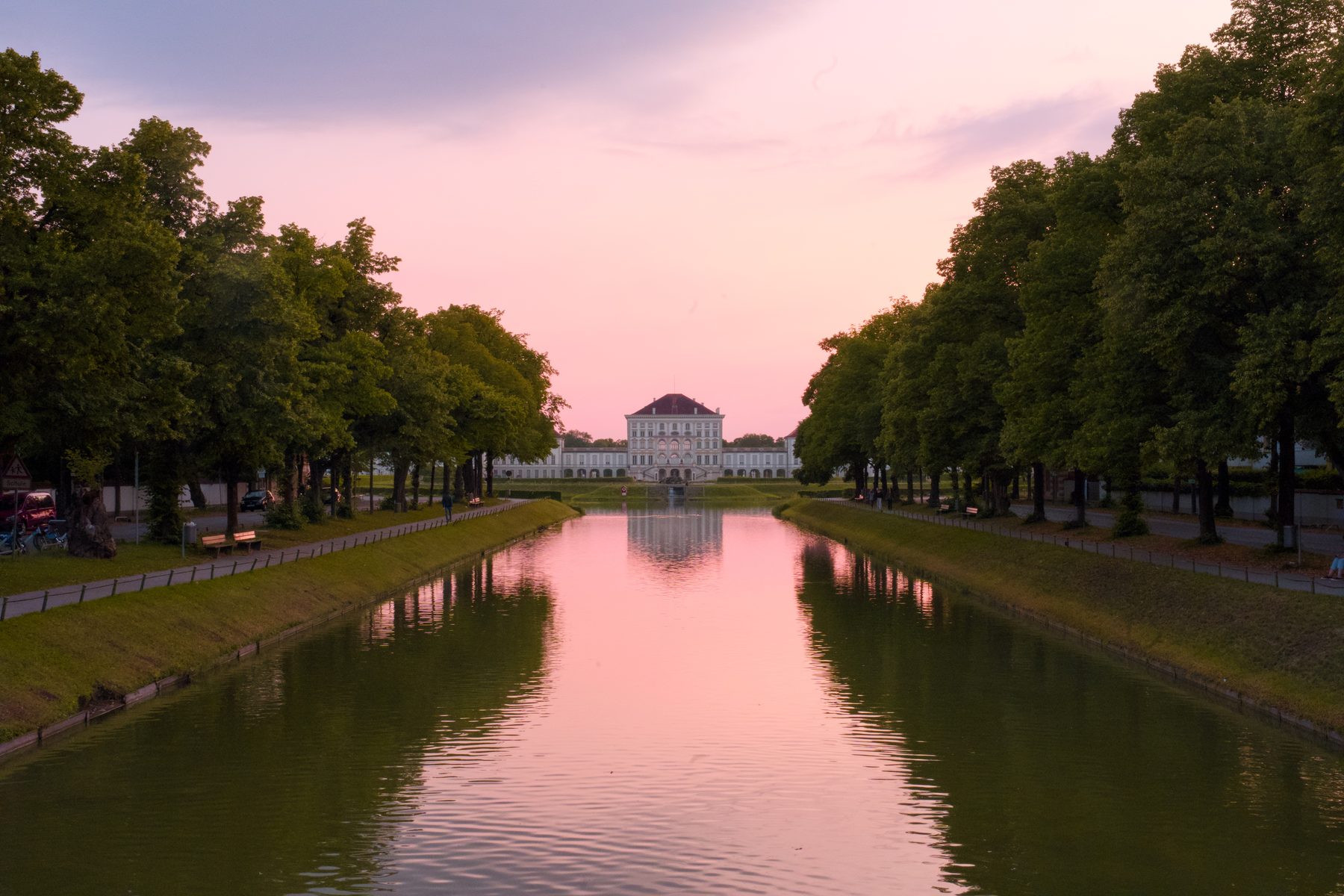 Schloss Nymphenburg München bei Sonnenuntergang – Architektur