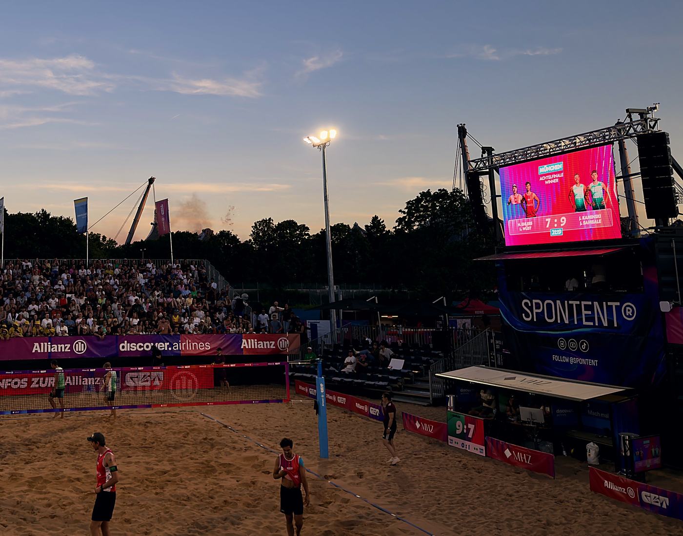 Beachvolleyball Olympiapark München – Sonnenuntergang